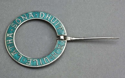 Iona Silver and Enamel Annular (Marriage) Brooch - Alexander Ritchie - 